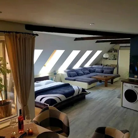 Apartment синьо лято *