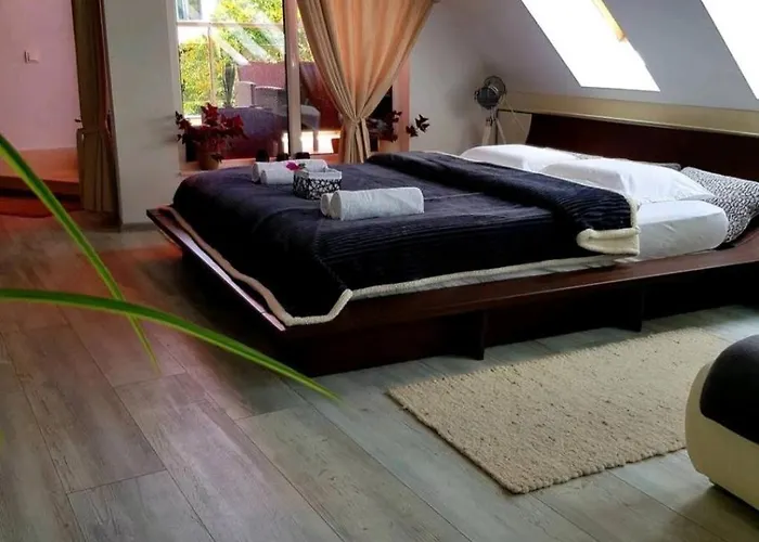 Апартамент синьо лято Бургас