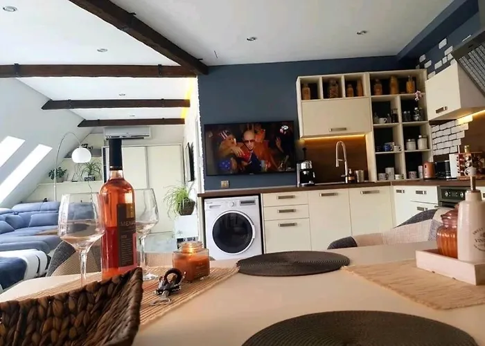 Апартамент синьо лято